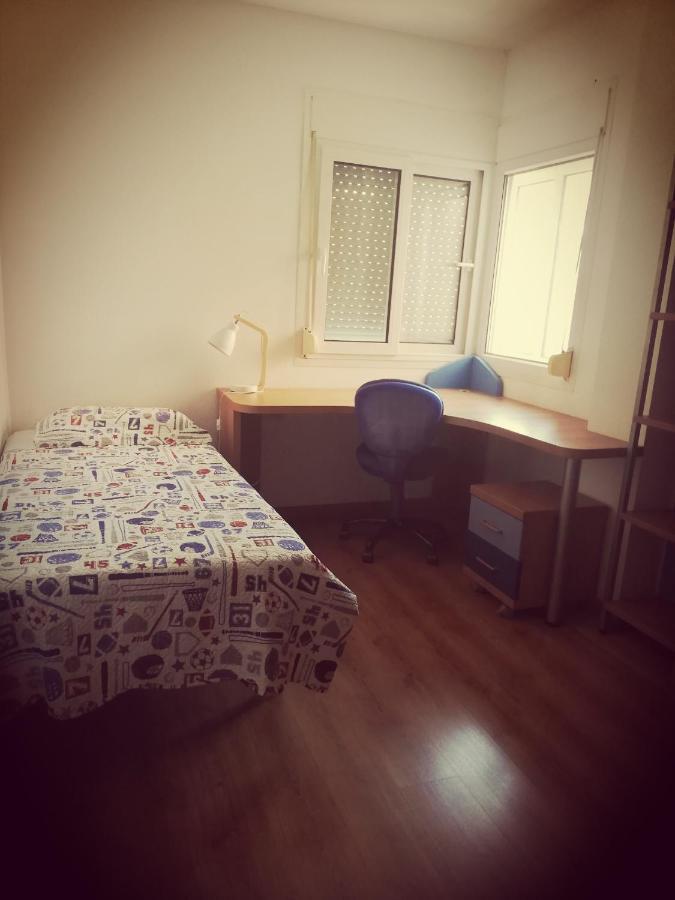 Apart Figueres Apartamento Figueras Exterior foto